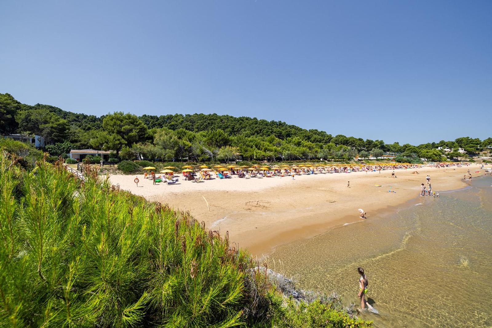Crovatico Club Vacanze Вьесте Экстерьер фото